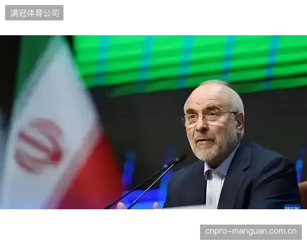 伊朗队强悍的中场拦截能力是其战术根基，将是淘汰赛面对任何对手的资本。